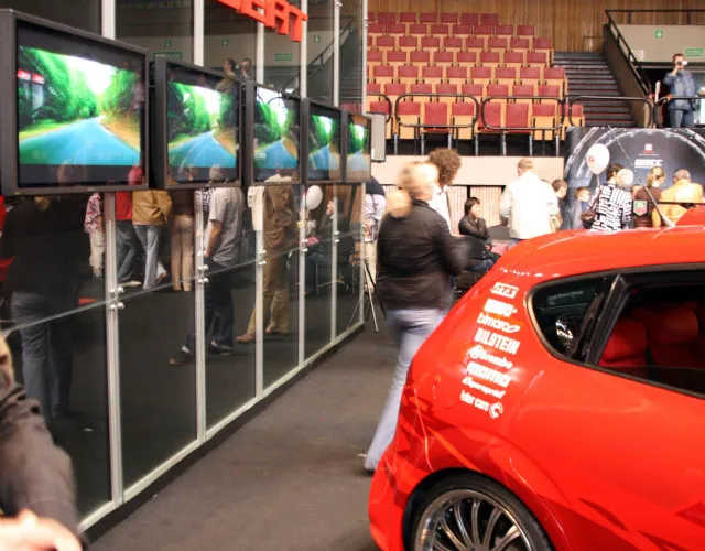 Galeria zdjęć z realizacji - seat monitory targi 7